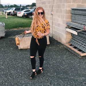 Meet your Posher, Kaitlyn